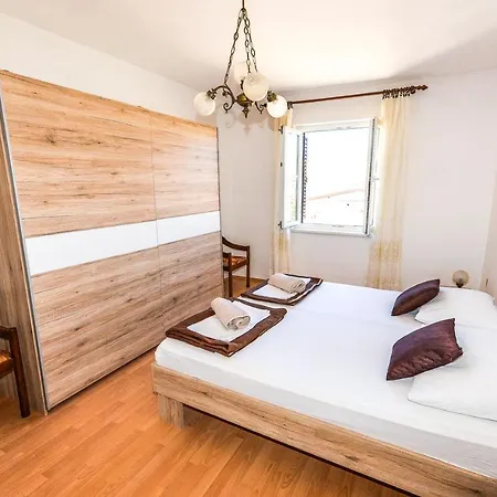 Appartement Jadran *
