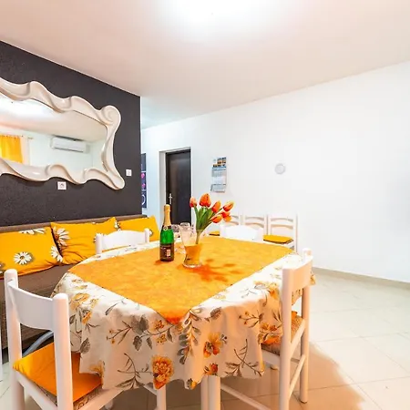 Jadran Apartament Pag Town
